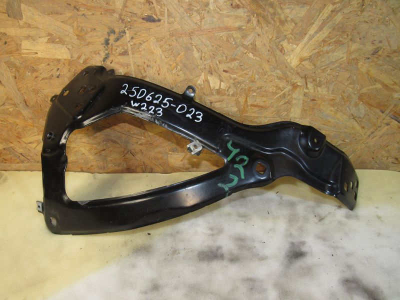 Крепление бампера переднего Mercedes-Benz S-Класс W223 2021, 4.0 л., дизель, A2236204903 - фото №1