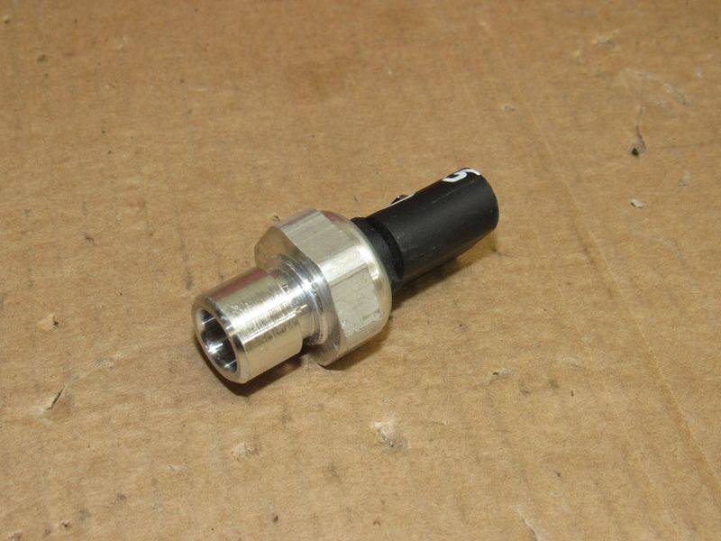 датчик кондиционера Volkswagen Tiguan 2 поколение 2018, 5Q0959126A - фото №1