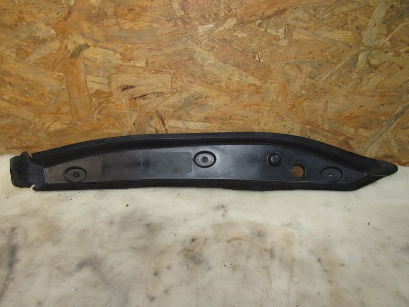 пыльник переднего крыла Mercedes-Benz GLE V167 2021, 2.0 л., дизель, A1678890000 - фото №1