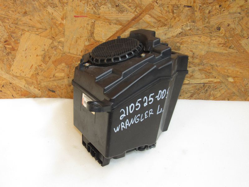 динамик Jeep Wrangler 4 поколение 2021, 2.0 л., бензин, 68283475AC, 068403887AB - фото №1