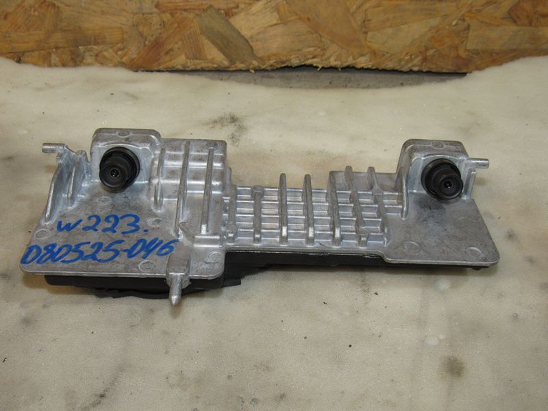 камера переднего обзора Mercedes-Benz S-Класс W223 2021, 4.0 л., дизель, A2239007436 - фото №1