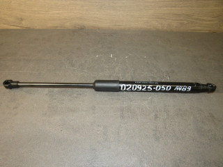 амортизатор капота Audi A4 B9 [рестайлинг] 2021, седан, 8W0823359C