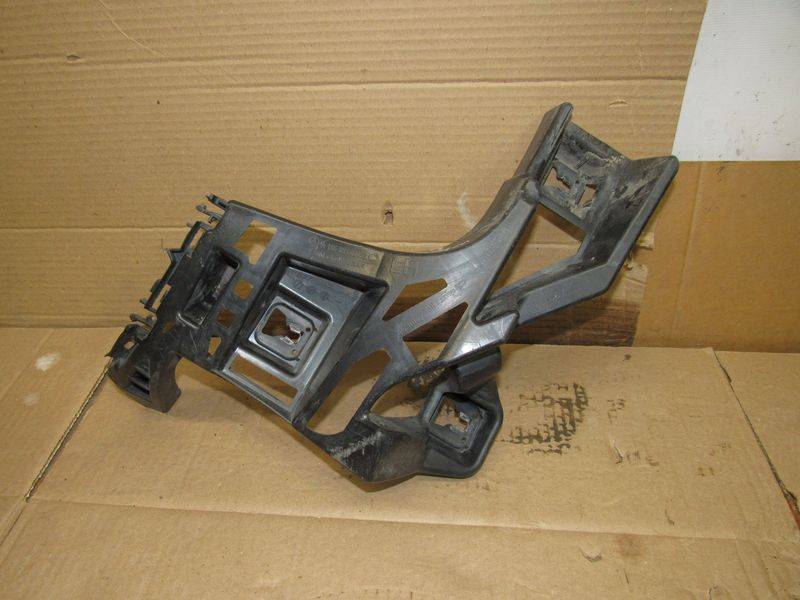 Крепление бампера заднего Mercedes-Benz GLS-Класс X166 2015, 1668850265 - фото №1