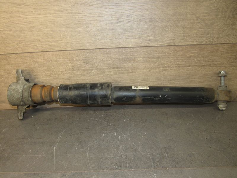 амортизатор задний правый Audi Q7 4M 2016, 3.0 л., дизель, 4M0513035Q - фото №1