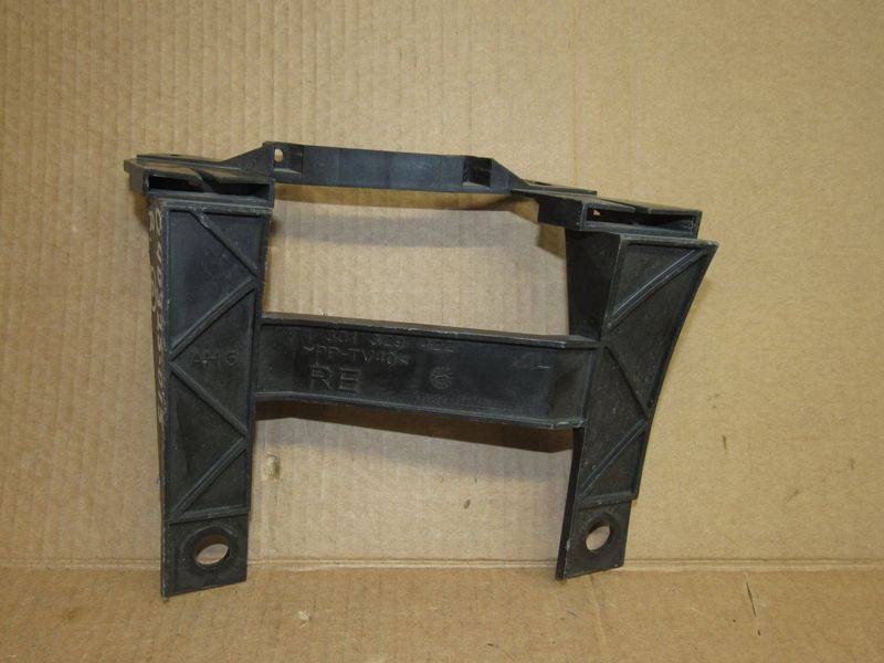 крепление фары правой Volkswagen Multivan T5 2006 - фото №1