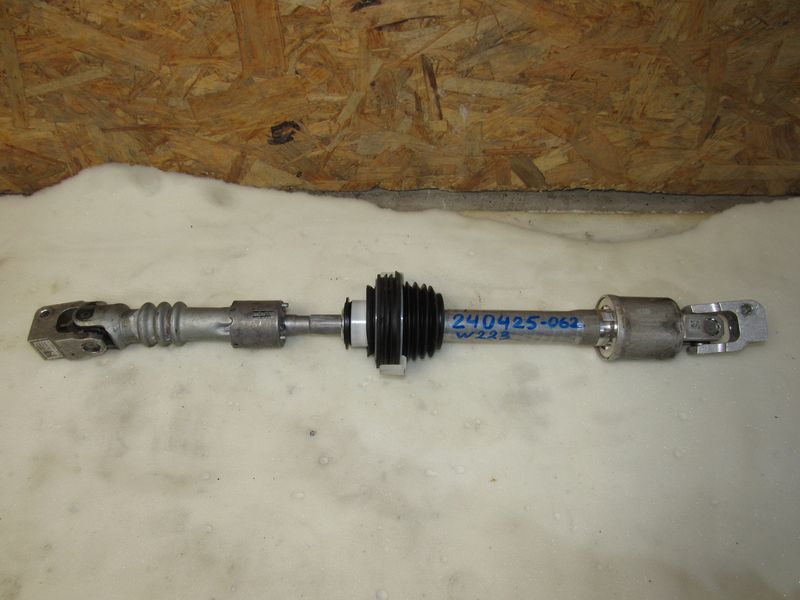 рулевой карданчик Mercedes-Benz S-Класс W223 2021, 4.0 л., дизель, A2234606100 - фото №1