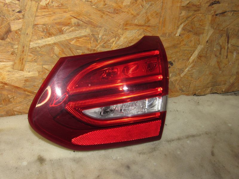 фонарь задний левый Mercedes-Benz C-Класс W205/S205/C205 2015, 2.2 л., дизель, универсал, A2059066000 - фото №1