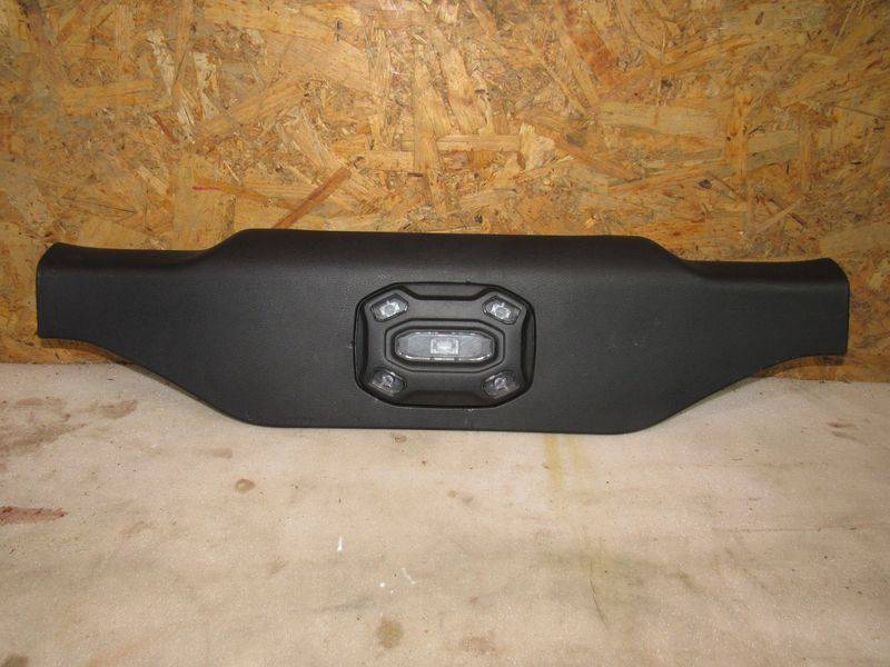 фонарь салона (плафон) Jeep Wrangler 4 поколение 2019, 2.2 л., дизель - фото №1