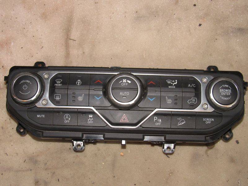 блок управления печки / климат-контроля Jeep Wrangler 4 поколение 2019, 2.0 л., бензин - фото №1