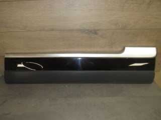 молдинг двери передней правой Land Rover Range Rover 4 поколение 2016, 3.0 л., дизель, CK5221064ADW