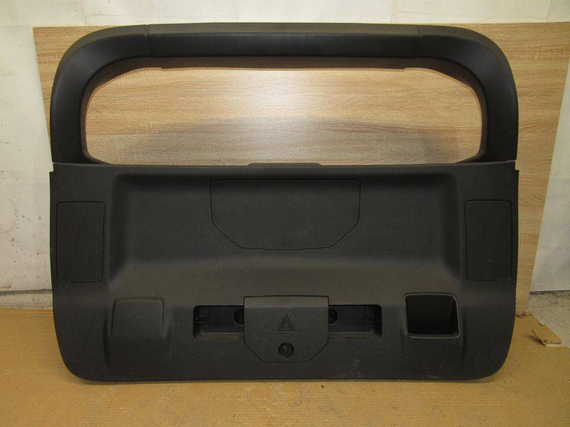 обшивка крышки багажника Peugeot 5008 2 поколение 2019 - фото №1