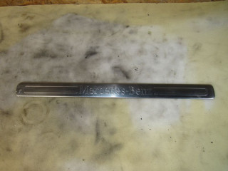 накладка на порог внутренняя Mercedes-Benz S-Класс W223 2021, A2236801900