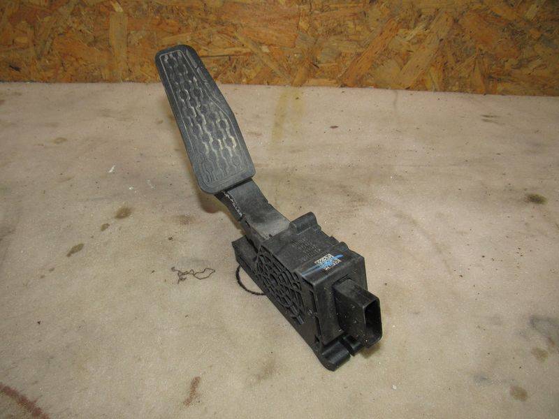 педаль Jeep Wrangler 4 поколение 2019, 2.2 л., дизель, 68312210AC - фото №1