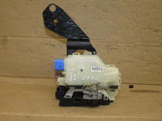 замок двери передней левой Volkswagen Multivan T6 2017, 7E1837015B