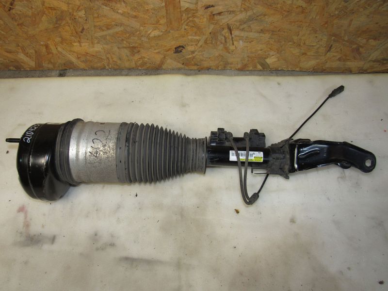 пневмостойка передняя Mercedes-Benz GLE V167 2019, A1673203213 - фото №1