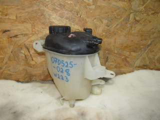 бачок расширительный Mercedes-Benz S-Класс W223 2021, 4.0 л., дизель, A2235000000