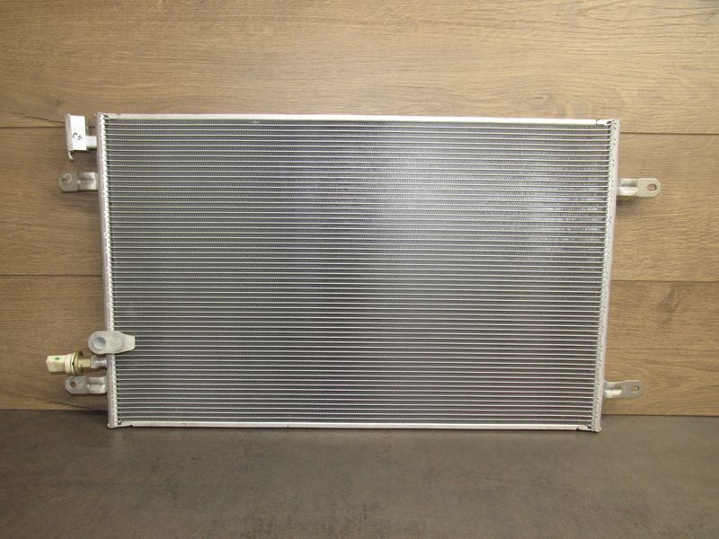 радиатор кондиционера Audi A6 4F/C6 2006, 4F0260401E - фото №1