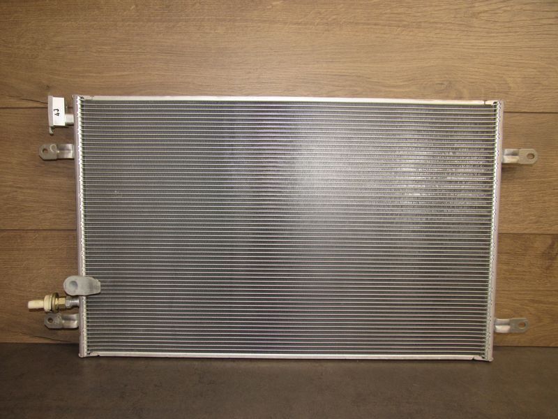 радиатор кондиционера Audi A6 4F/C6 2006, 4F0260401E - фото №1