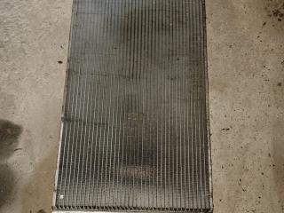 радиатор (основной) BMW 5 серия E60/E61 E60 2004, 3.0 л., 306D2, дизель, серый, седан, задний привод