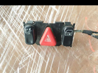 кнопка аварийной сигнализации Mercedes-Benz E-Класс W210/S210 [рестайлинг] 2000