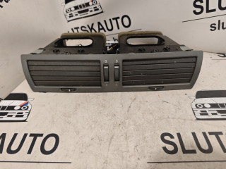 дефлектор обдува салона BMW 7 серия E65/E66/E67 2004, 3.0 л., D, дизель