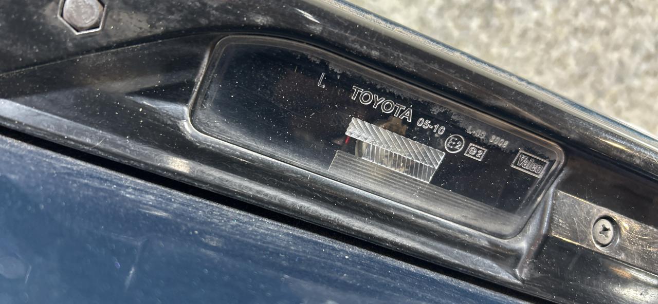 подсветка номера Toyota Carina E 1 поколение (1992 - 1998), седан - фото №1