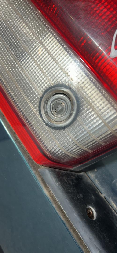 замок багажника Toyota Carina E 1 поколение (1992 - 1998), седан - фото №1