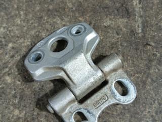 петля двери Mercedes-Benz E-Класс W210/S210 [рестайлинг] (1999 - 2003)