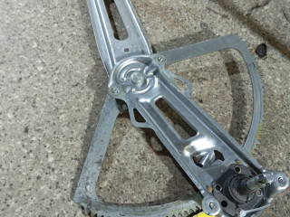 стеклоподъемник задний левый Opel Zafira 1 поколение (A) [рестайлинг] (2003 - 2006)