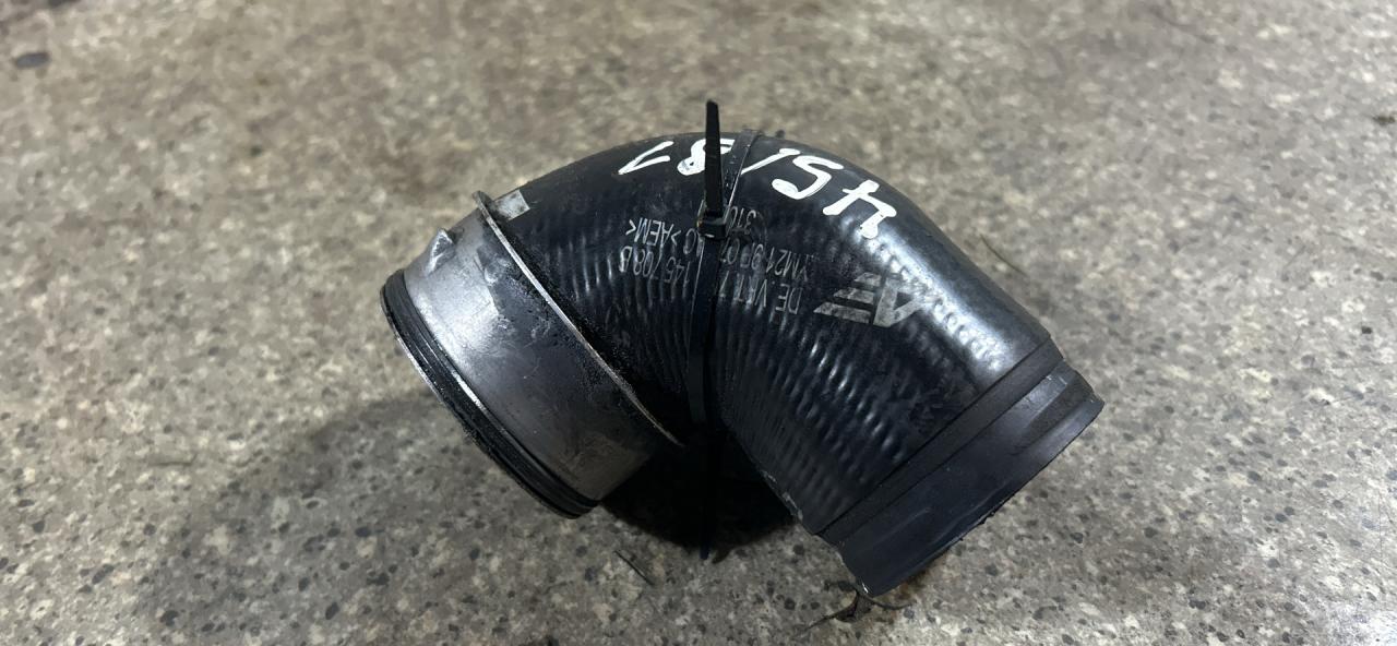 патрубок интеркулера SEAT Alhambra 1 поколение (1996 - 2000), 1.9 л., TDi, ASZ, дизель, МКПП, 7M3145708B - фото №1