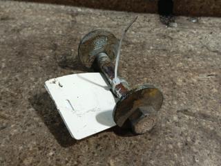 болт развальный Audi A4 B5 (1994 - 1999), 1.9 л., дизель, полный привод