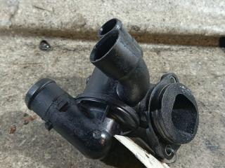 корпус термостата Volkswagen Tiguan 1 поколение (2007 - 2011), 2.0 л., TDi, CBAB, дизель, АКПП, 03L121111AC