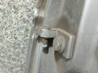 петля двери Volkswagen Passat B3 (1988 - 1997)