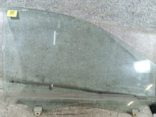 стекло двери передней правой Kia Carens 1 поколение (1999 - 2002)