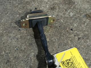 ограничитель открывания двери Chevrolet Lacetti 1 поколение (2004 - 2013)