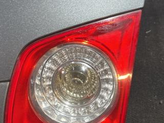 фонарь крышки багажника правый Volkswagen Jetta 5 поколение (2005 - 2011), седан