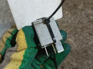 реле (прочие) Volkswagen Tiguan 1 поколение (2007 - 2011), 2.0 л., TDi, CBAB, дизель, АКПП, 1K0951253, V23374-A1601-X004