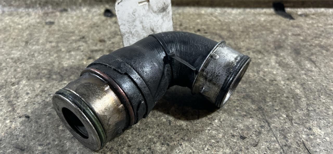 патрубок интеркулера SEAT Altea 1 поколение (2004 - 2009), 1.9 л., TDi, BJB, дизель, МКПП, 1T0145790B - фото №1