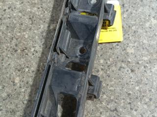 Крепление бампера переднего Volkswagen Passat B6 (2005 - 2010), 3C0807183