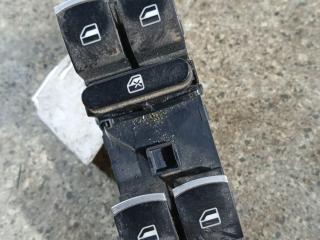 блок управления стеклоподъемниками Volkswagen Passat B6 (2005 - 2010)