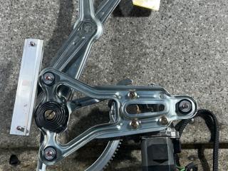 стеклоподъемник передний правый Mercedes-Benz E-Класс W124 [рестайлинг] (1987 - 1993), седан