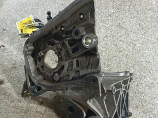 кронштейн ТНВД Opel Vectra C [рестайлинг] (2005 - 2009), 1.9 л., CDTi, Z19DTH, дизель, АКПП, 55196092