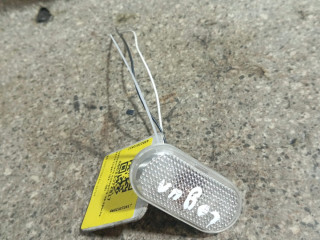 повторитель поворота на крыле Dacia Logan 1 поколение (2004 - 2008), универсал, 8200257684