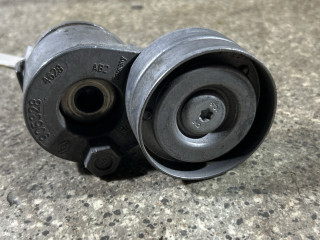 Натяжитель ремня агрегатов Renault Megane 2 поколение [рестайлинг] (2006 - 2012), 1.9 л., дизель, 905328