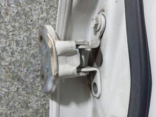 петля двери Toyota Verso 1 поколение [рестайлинг] (2012 - 2015)