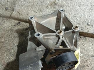 кронштейн компрессора кондиционера Rover 400 Series 2 поколение (HH-R) (1995 - 2000), 1.6 л., 16 K4F, бензин, МКПП, YLU102440