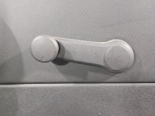 ручка стеклоподъемника задней левой Kia Ceed 1 поколение [рестайлинг] (2010 - 2012), универсал