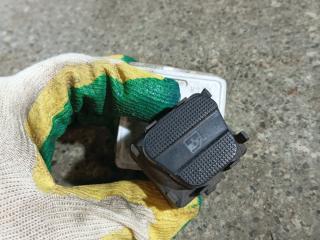 кнопка стеклоподъемника двери задней правой Volkswagen Golf 3 поколение (1991 - 2000), хетчбэк 5 дв.