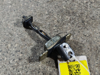 ограничитель открывания двери Kia Carens 1 поколение (1999 - 2002)