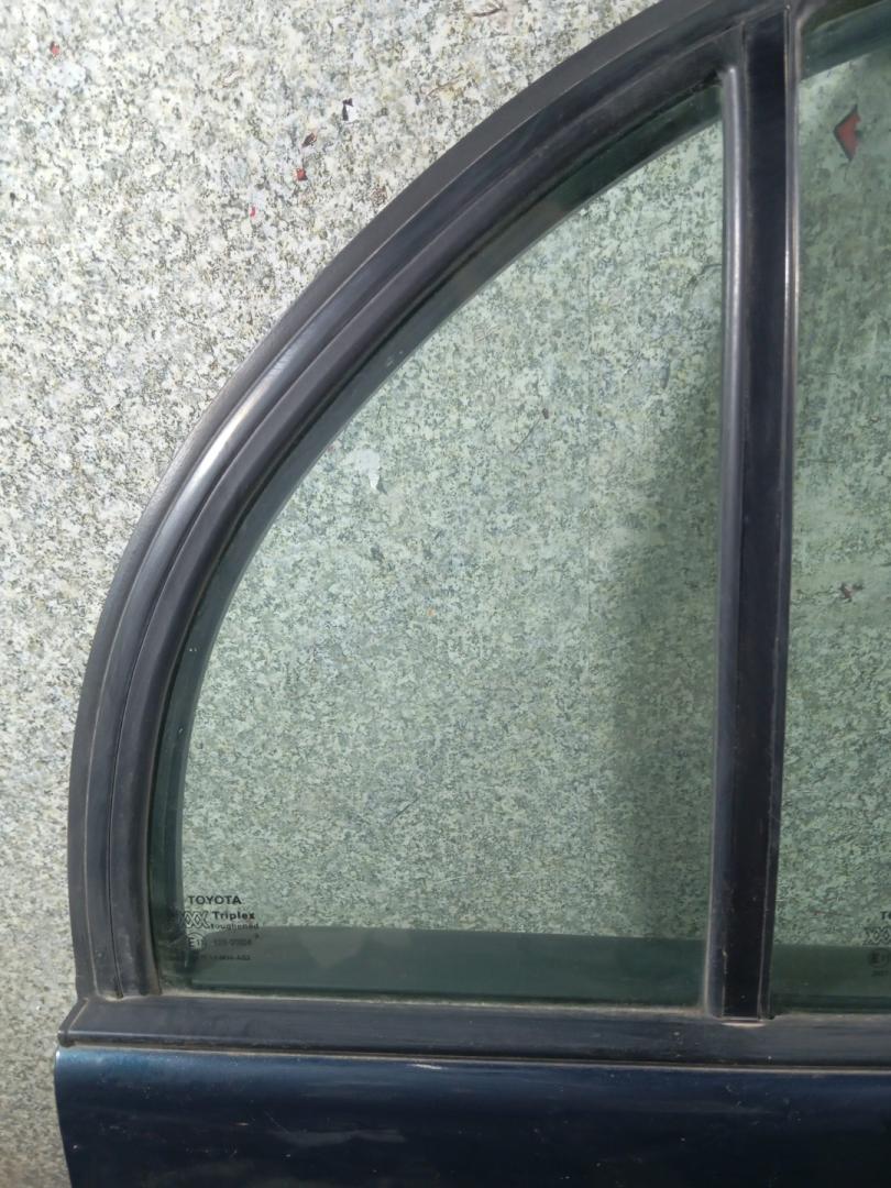стекло двери задней правой Toyota Carina E 1 поколение (1992 - 1998), седан - фото №1